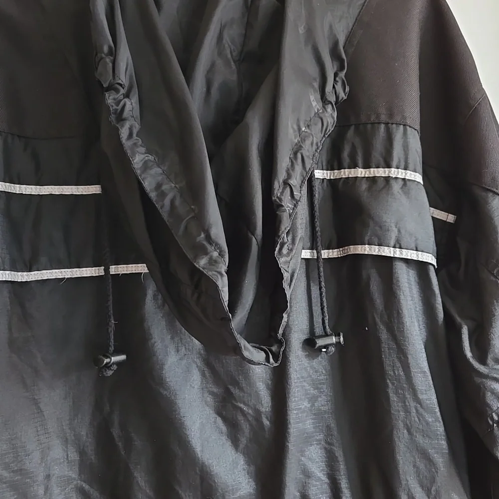 WindRiver Outfitting Co.| Black Fleece Lined Windbreaker Jacket - Picture 7 of 11